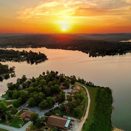 Crown Lake Resort & Spa Horseshoe Bend Bagian luar foto