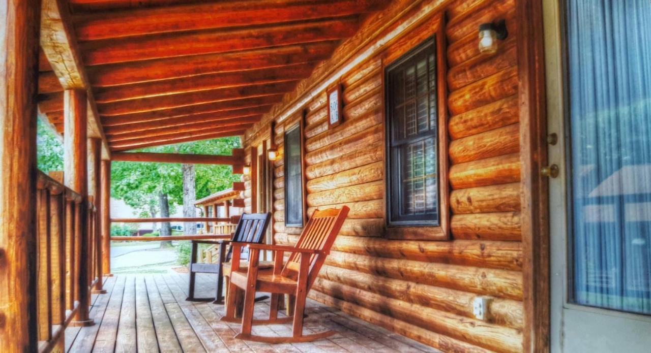Crown Lake Resort & Spa Horseshoe Bend Bagian luar foto