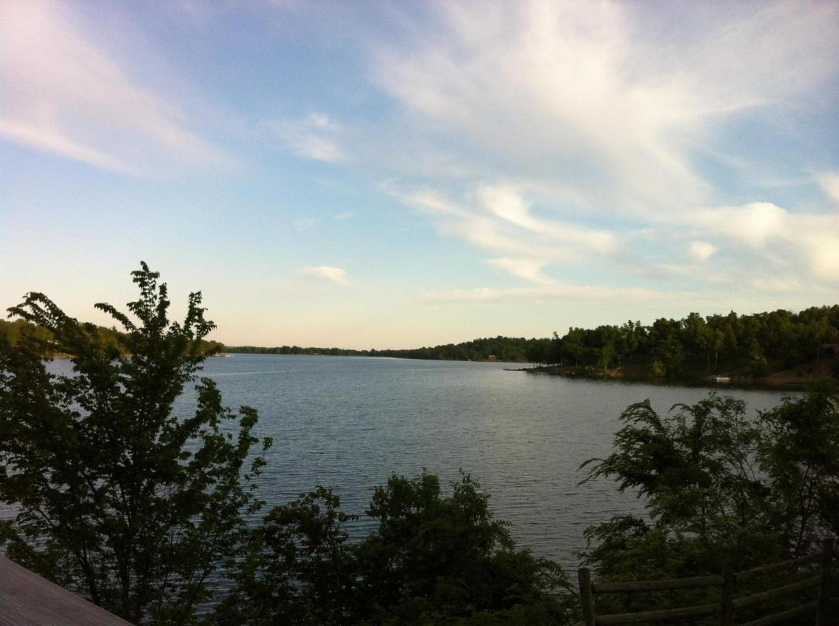 Crown Lake Resort & Spa Horseshoe Bend Bagian luar foto