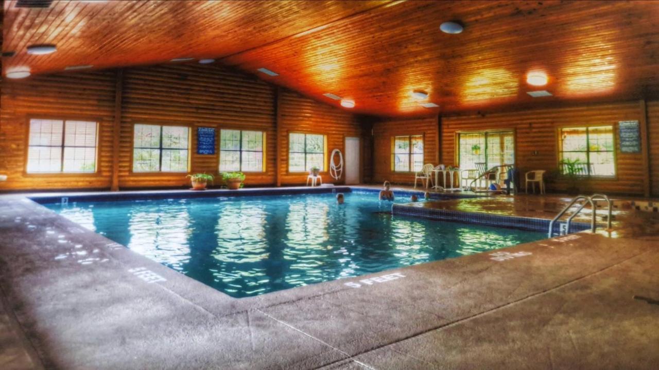Crown Lake Resort & Spa Horseshoe Bend Bagian luar foto