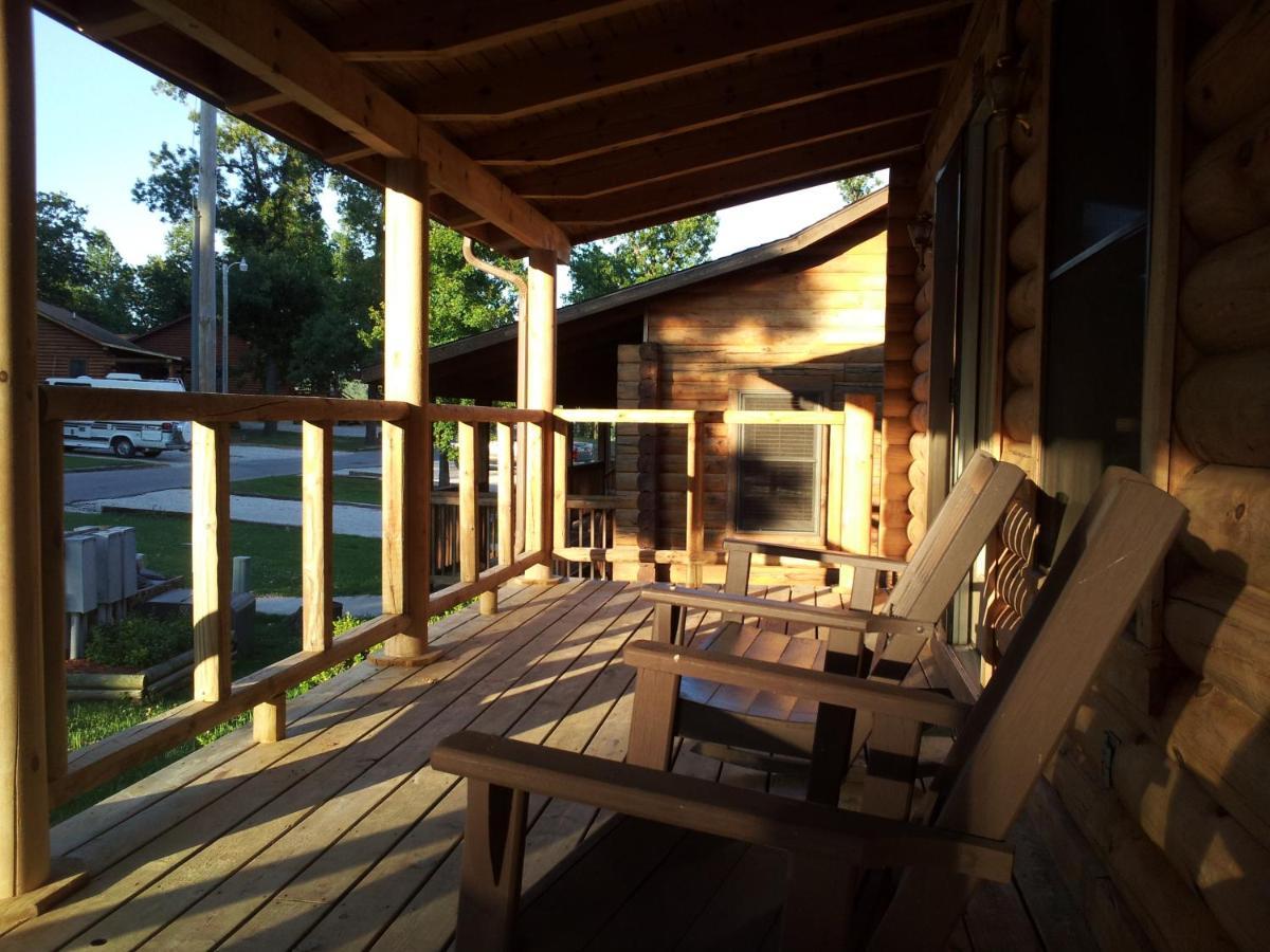 Crown Lake Resort & Spa Horseshoe Bend Bagian luar foto